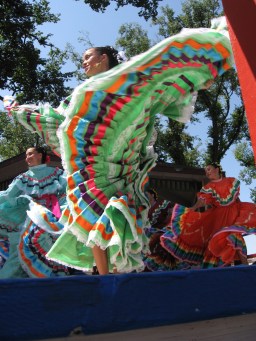 fiesta dancers
