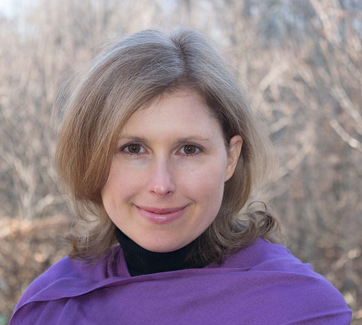 Lisa Ellison headshot-1